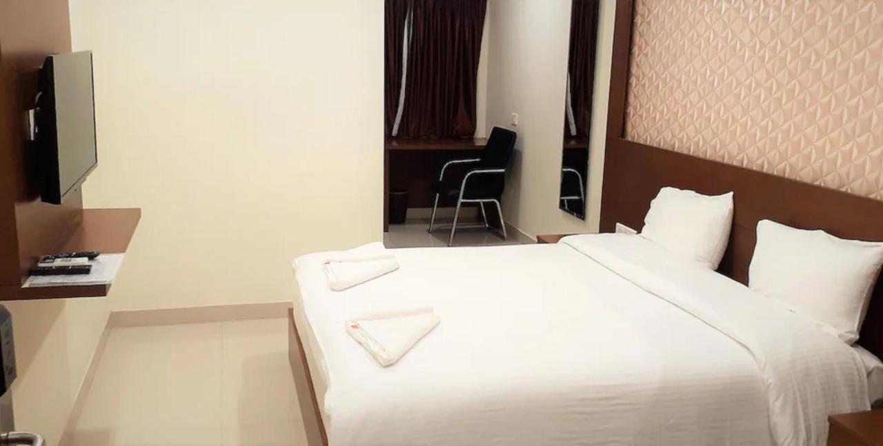 A And M Rooms And Residences Chennai Exterior photo